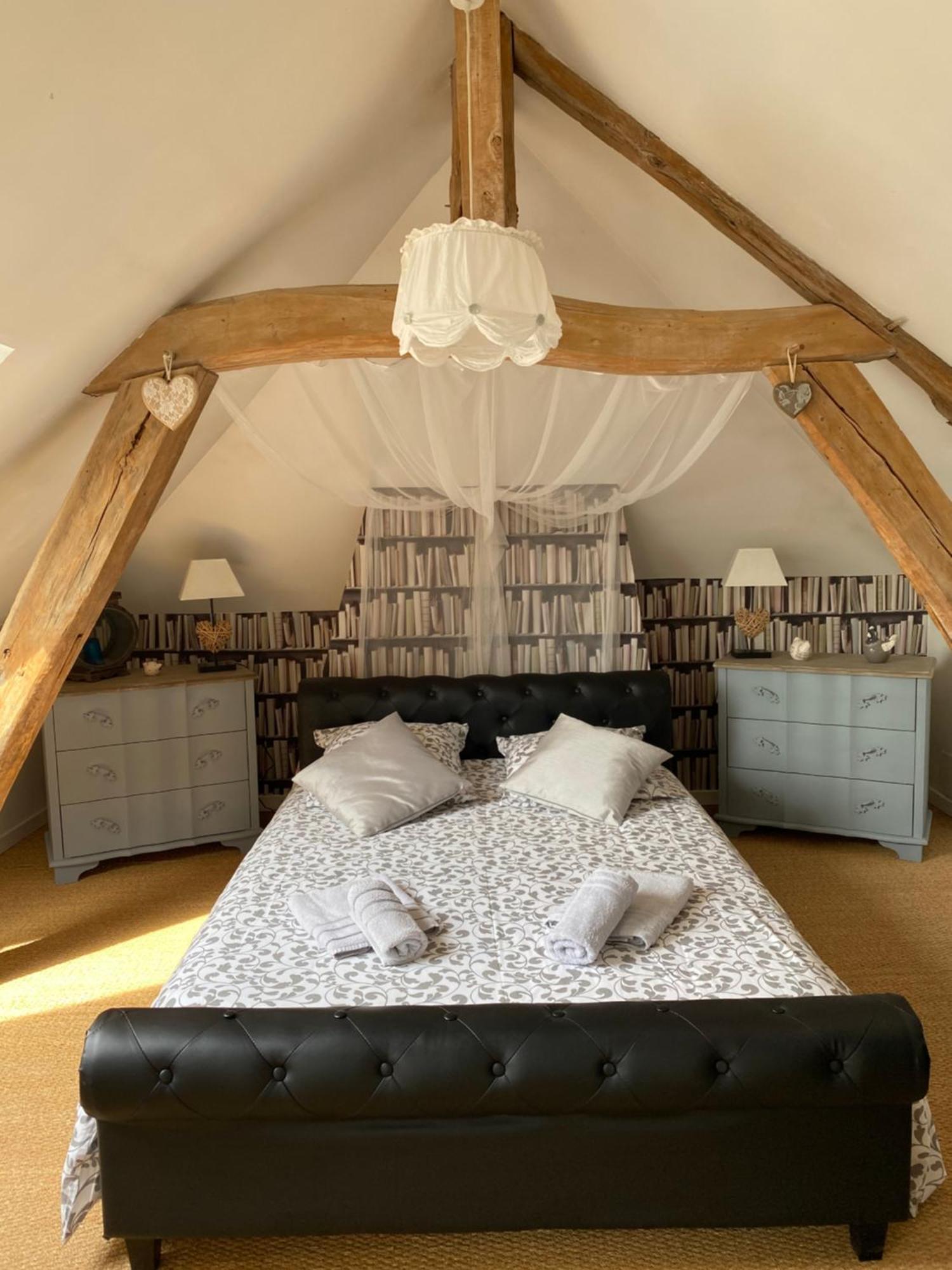Maison IZARO Précy-Saint-Martin Extérieur photo